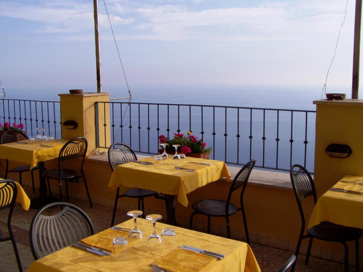 Il Borgo Di Campi Aparthotel Riomaggiore Exterior photo